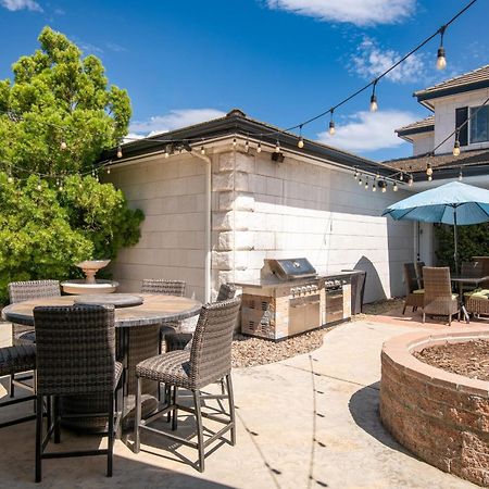 Grand Contento By Avantstay Extraordinary Estate W Pool Hot Tub Movie Room Temecula Exteriör bild