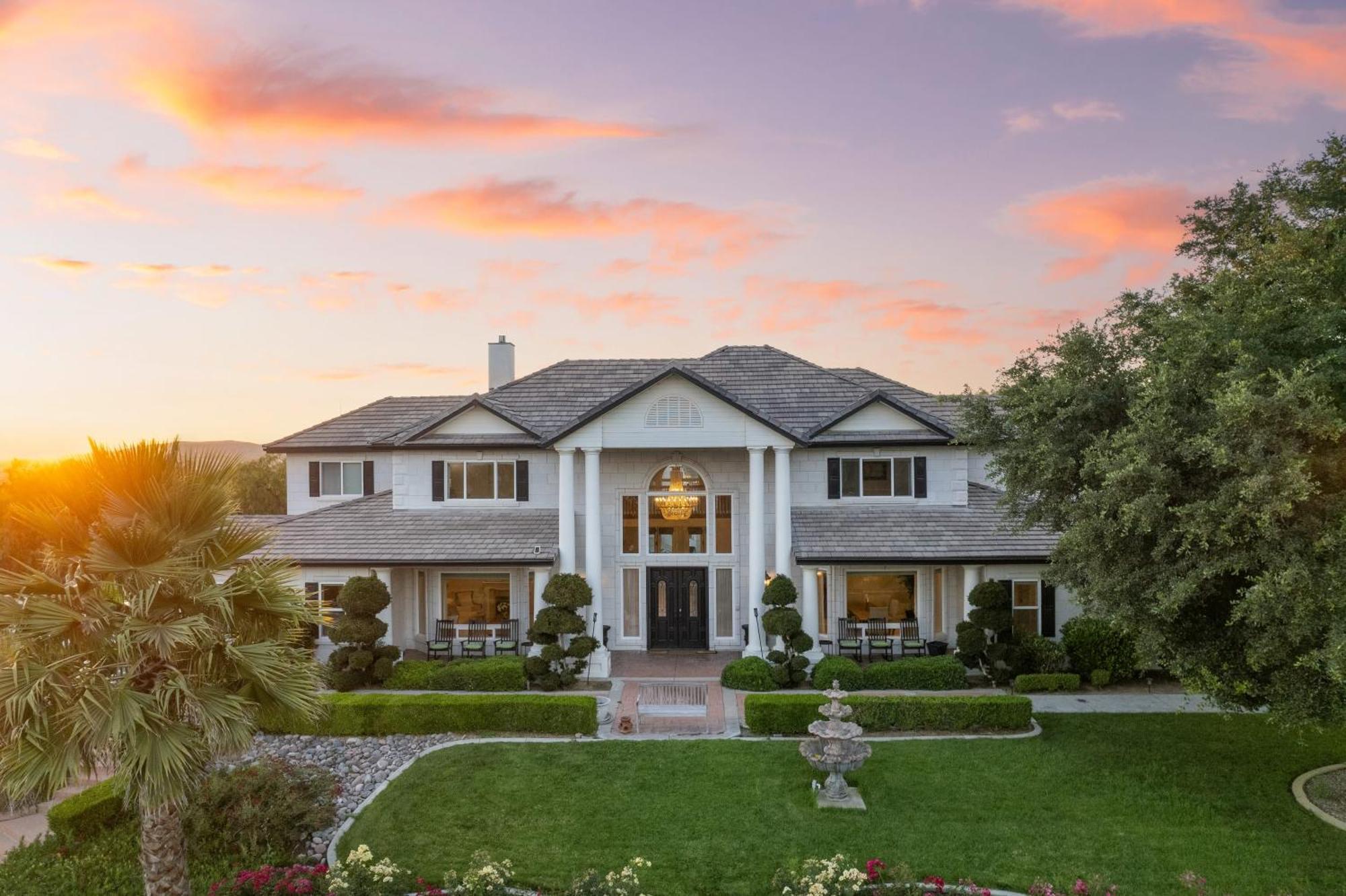 Grand Contento By Avantstay Extraordinary Estate W Pool Hot Tub Movie Room Temecula Exteriör bild